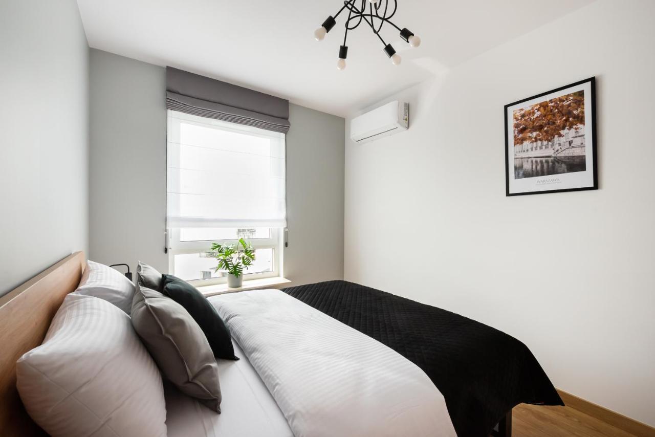 Wola Skwer Sunny Apartment Warschau Buitenkant foto