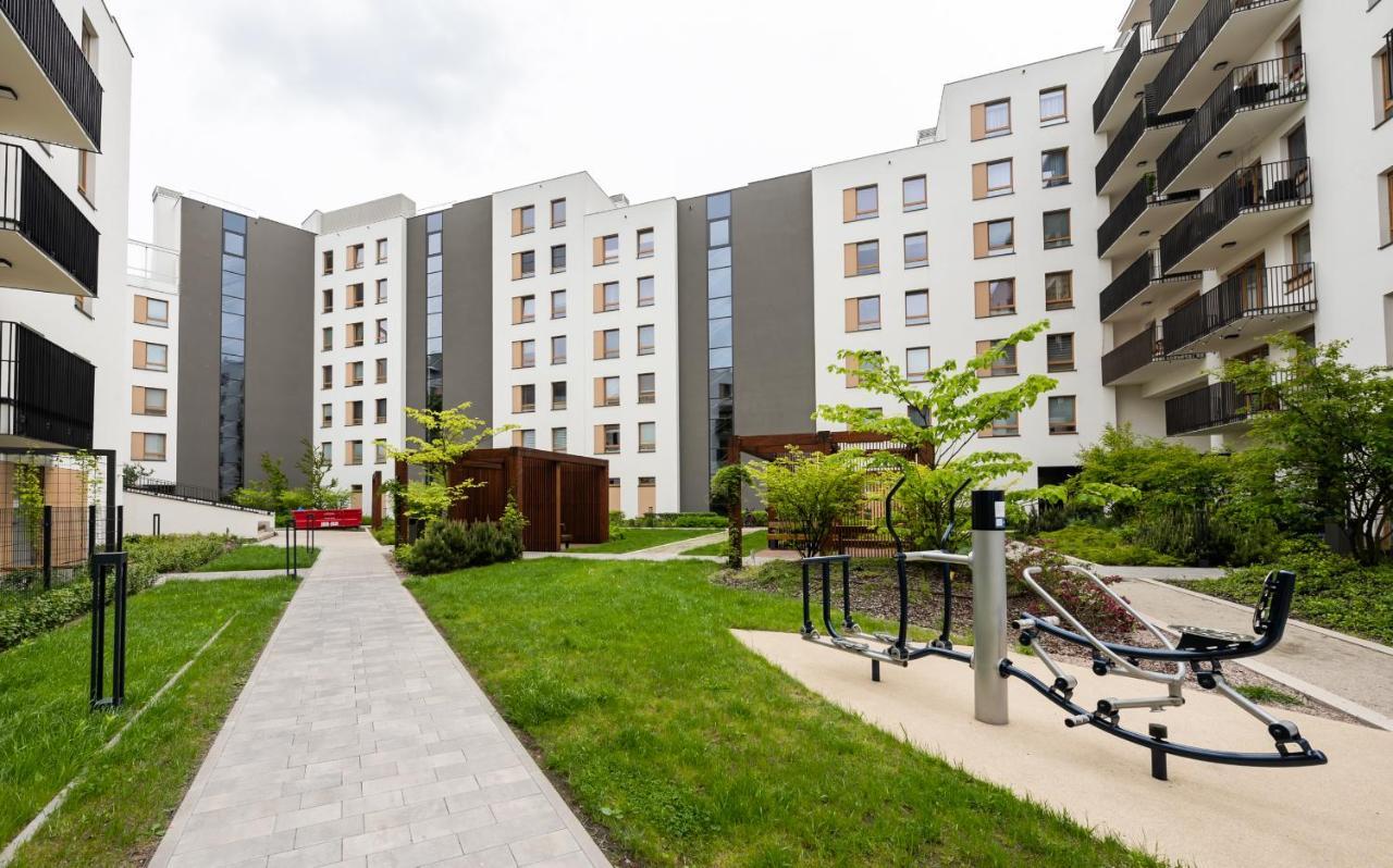 Wola Skwer Sunny Apartment Warschau Buitenkant foto