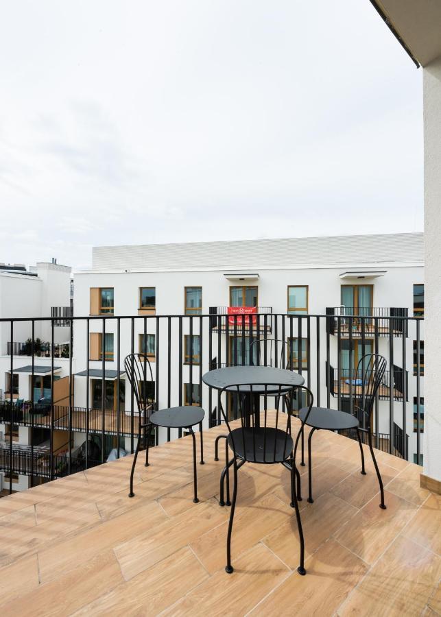 Wola Skwer Sunny Apartment Warschau Buitenkant foto